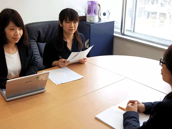 先輩後輩関係なく、お互いに意見を言いやすいフラットな社風です。