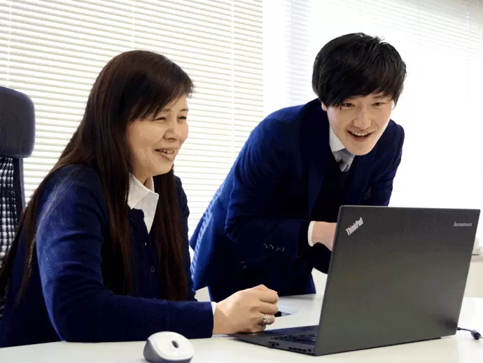 営業との連携も大切♪普段からメンバー同士仲が良いので、コミュニケーションの取りやすさ◎！