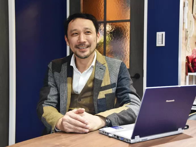 15年以上の経験がある代表。社員の意見を積極的に取り入れた会社づくりを目指しています。