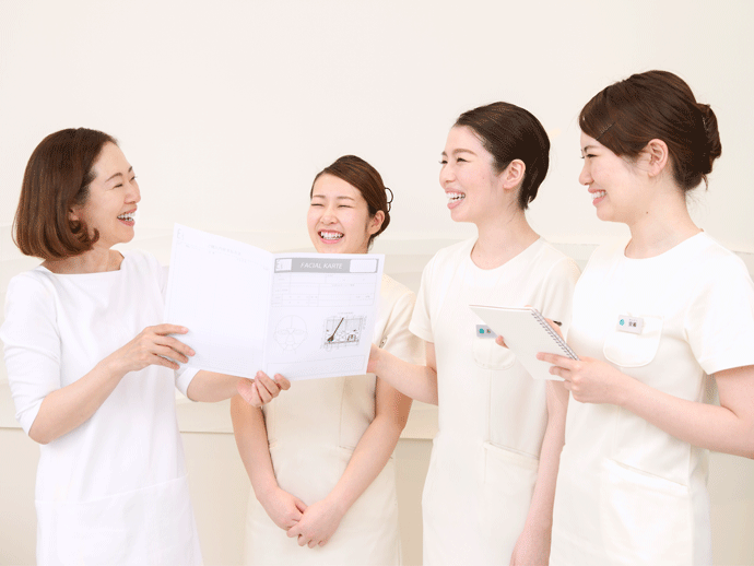 成長を後押しする体制と制度に自信あり♪未経験からでもやる気さえあれば必ず活躍できる環境です！