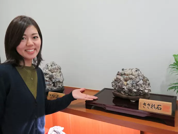 さざれ石の販売もしています。webサイトの更新もお願いしますね♪
