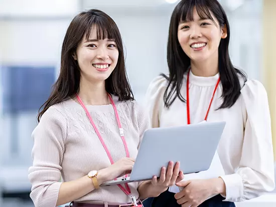 20代～60代まで幅広い世代が未経験から活躍中！女性がたくさん活躍しいてる会社です！