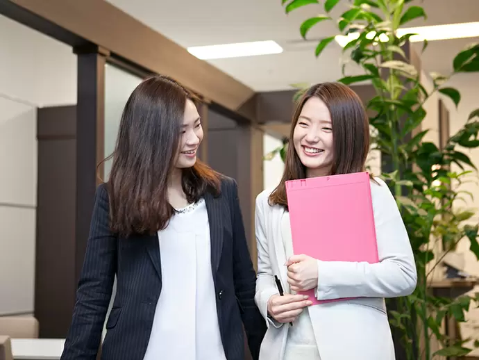 就業先は大手・優良企業。きれいなオフィスで仕事ができるのも魅力の1つです。