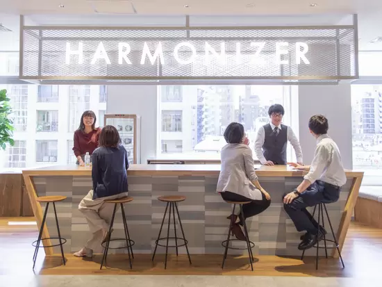 おしゃれオフィスで楽しいエンジニアライフを♪遊び心もいっぱいの自由な社風の会社です！