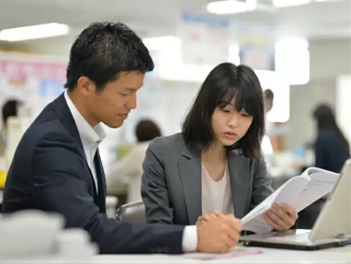 教育体制も充実。保険・金融の専門知識が身につきます。