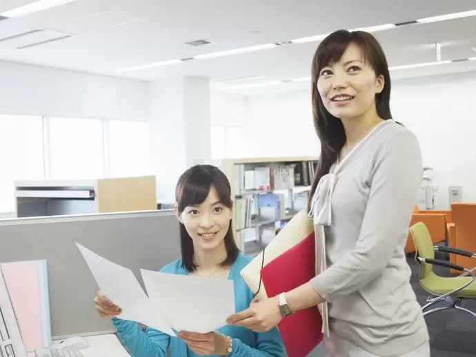 少数精鋭の会社ですので、自ら進んで仕事を見つけていってくださいね♪
