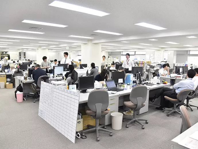 役職や職種の垣根なく、気さくな社員が多いので、すぐに馴染める雰囲気です。