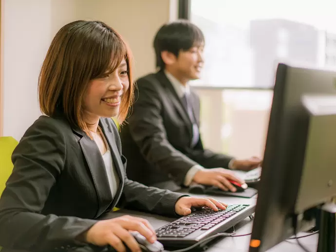 先輩のサポート体制は抜群◎分からないことは随時、質問して解消していけます！