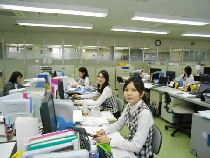 きれいに整頓されている社内です。