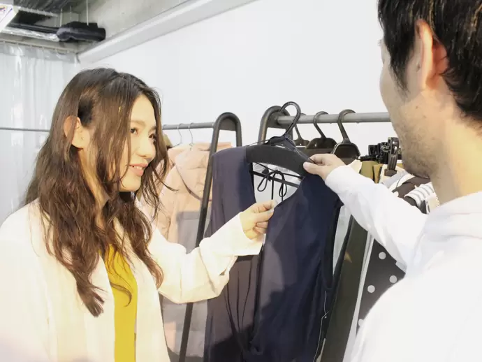 社員同士の距離が近いことも魅力の当社。いつでも気軽に相談や質問ができる環境です。