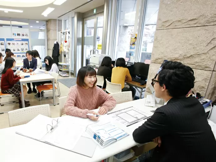 学生一人ひとりに親身になって、夢の実現のお手伝いをしてください！