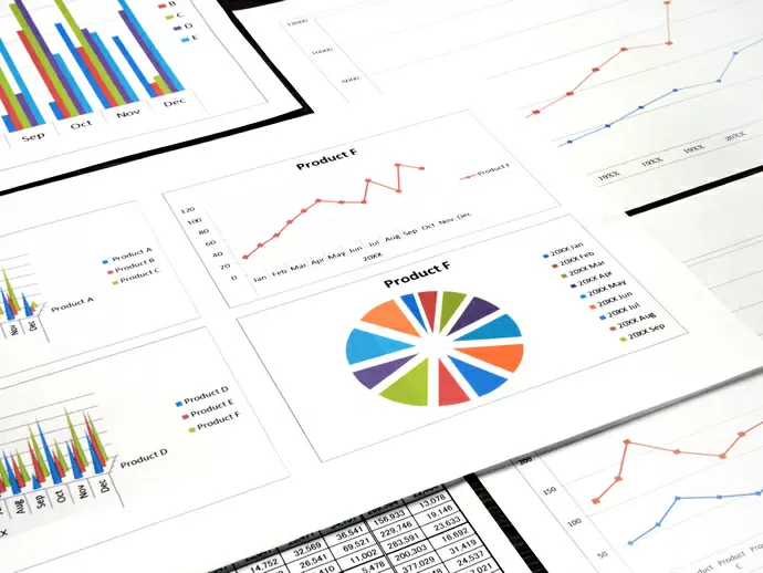 医薬品に関する様々な副作用情報が集まります。情報を処理する正確性・スピードが求められます。