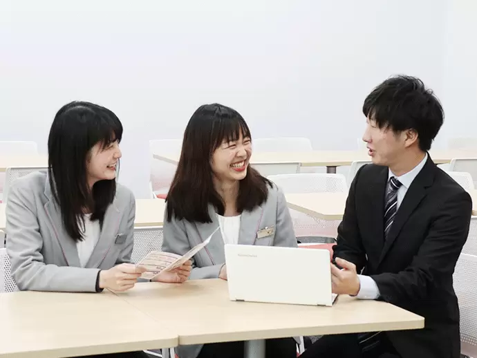 20～30代の若手スタッフが多数在籍しています。
