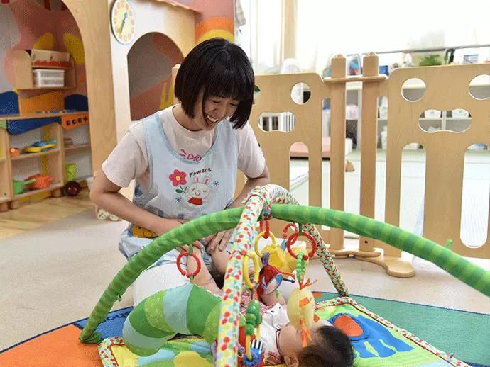 0～5歳児の子どもたちの成長を見守るやりがいも☆子育て支援の側面もあるので、ママ目線も活かせます！