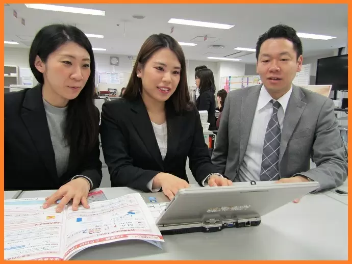 ☆会話を楽しむことも忘れません♪日頃からの笑顔がお客様の前でも出てくるものですよ♪