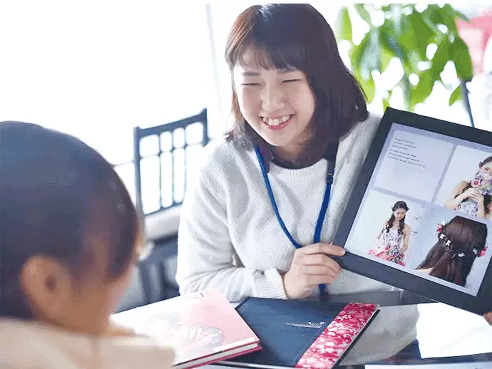 ドレスショップやウェディングレストランの運営など、事業も多角化しています。