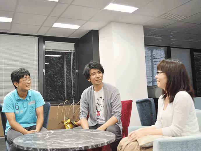 和気あいあいとコミュニケーションを取っていることが多い社内。