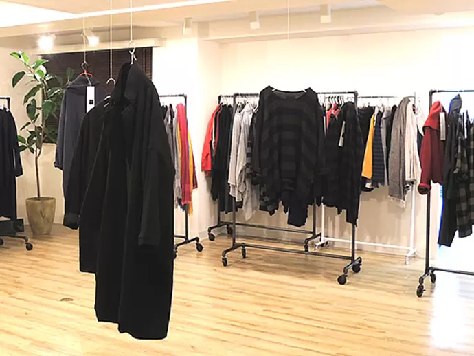 展示会は、最新のコレクションが見られたり、お客様と直接コミュニケーションがとれる貴重な場です。