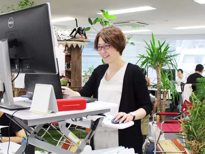 会社づくりのための意見は大歓迎◎スタンディングデスクが欲しい！という社員の意見も取り入れました。
