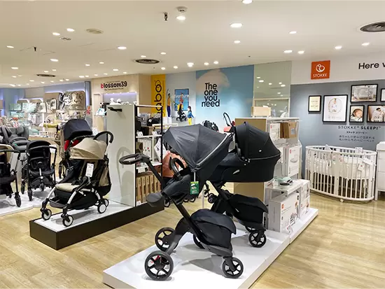 世界のセレブからも愛されるハイエンドなインポートベビー用品のセレクトショップ「blossom39」。