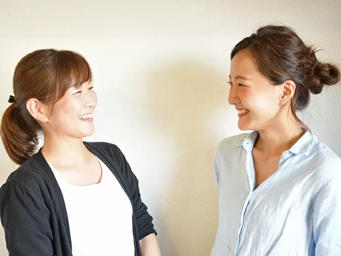お仕事のあいまにコミュニケーションを取ることも頻繁で、明るい雰囲気の職場です＊