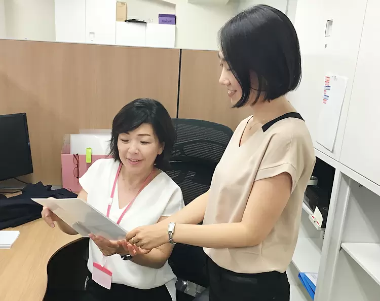 先輩たちが丁寧に仕事を教えるので、未経験の方も安心してください！