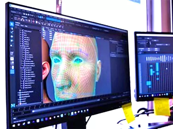 写真は3Dクリエイターのデスクトップです。