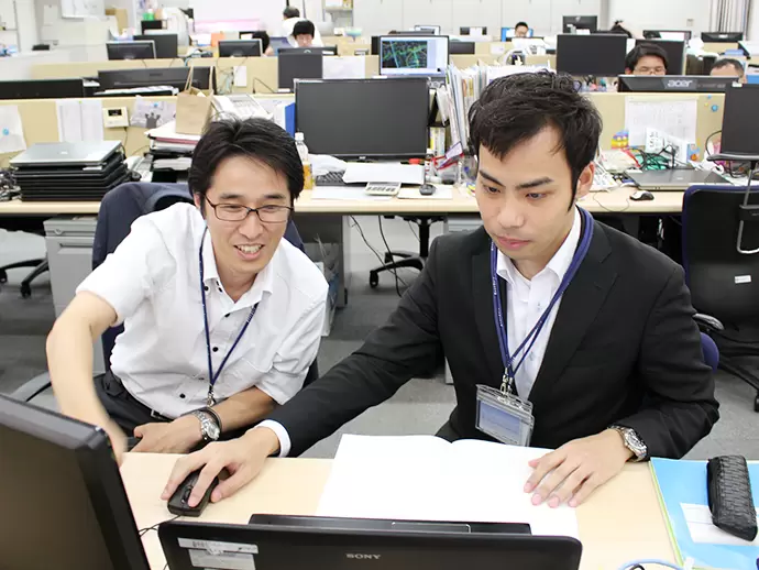 分からないところは先輩が丁寧に教えます！