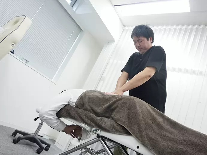 月に一回の癒しの時間♪勤務時間内に施術が受けられます！