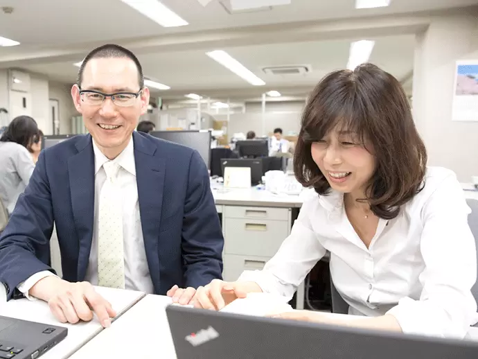 プロフェッショナルが活躍する当社。あなたのサポートを期待しています！