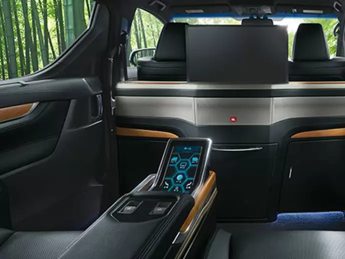 「こんな車ステキかも」。あなたもそんな風に“違いが分かる女性”になれるかもしれませんよ！