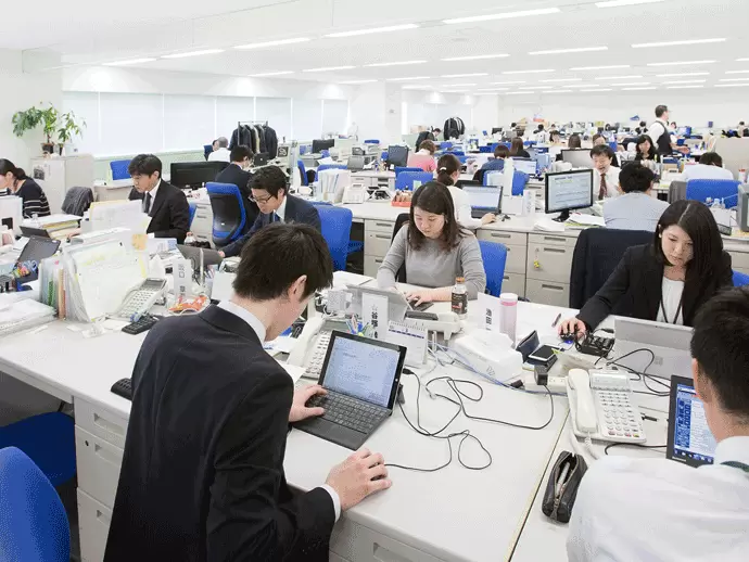 研修＆サポート制度が充実！保険・金融業界未経験者や事務職のブランクある方も安心してスタートできます。