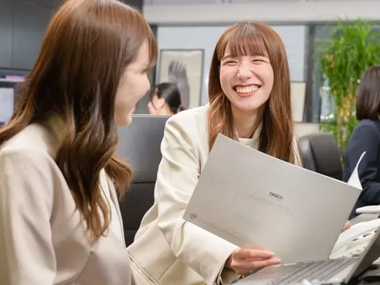 フラットなコミュニケーションができる気さくな社員が多いのは当社の魅力！しっかりサポートしますよ！