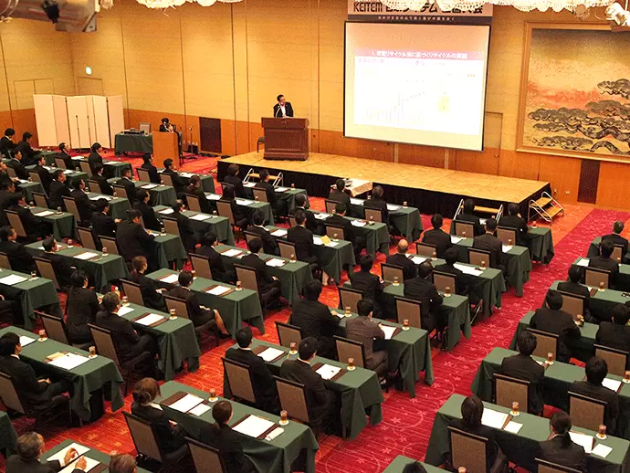 全国大会も開催しており、社員同士が集まる機会も豊富です。