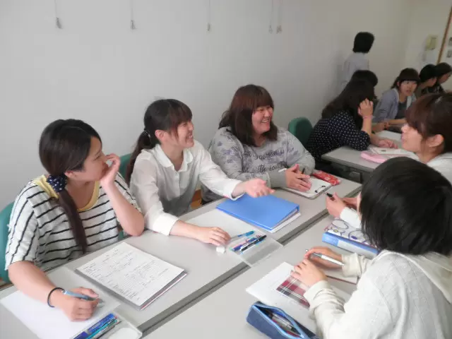 定期的に研修を行いますのでスキルアップもできます！