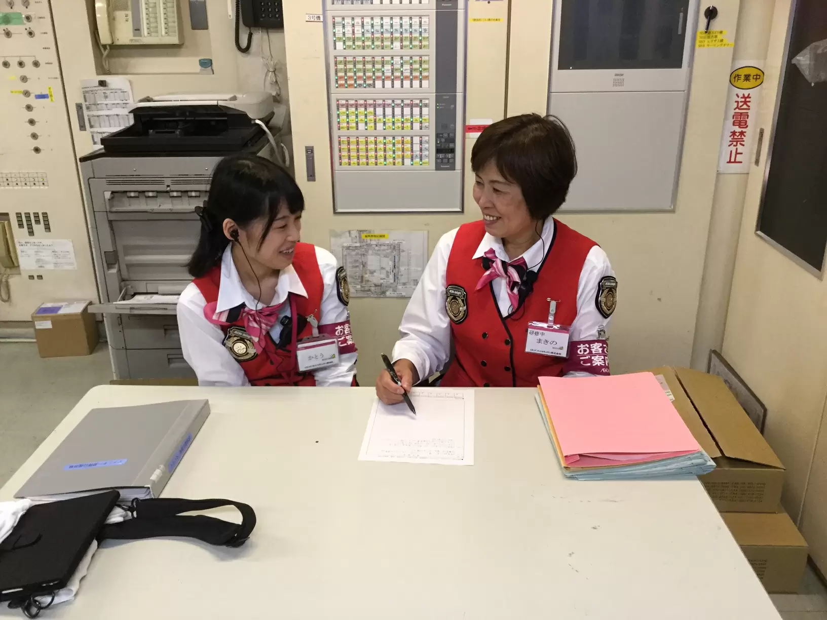 ほとんどが未経験からスタート！分からない事があっても先輩がしっかりレクチャーするので安心です☆