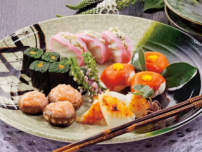 まるで和食器のような重厚な質感！これもメラミン食器なんです。