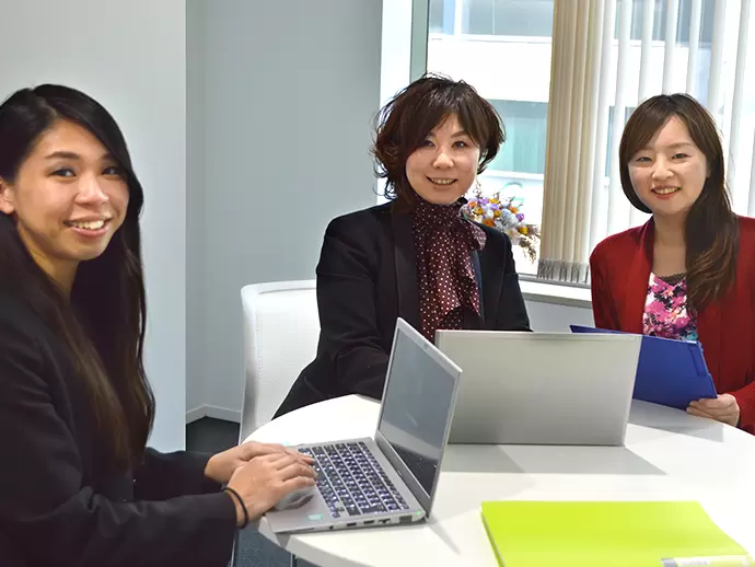 女性が多く活躍している職場です。一緒に長期キャリアを築いていきましょう♪