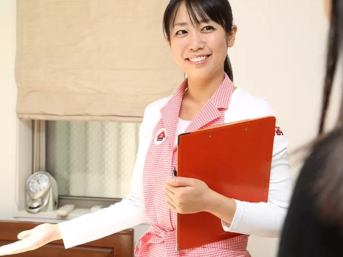 未経験スタートでも充実した研修があるのでご安心くださいね。マナーなども学べます。