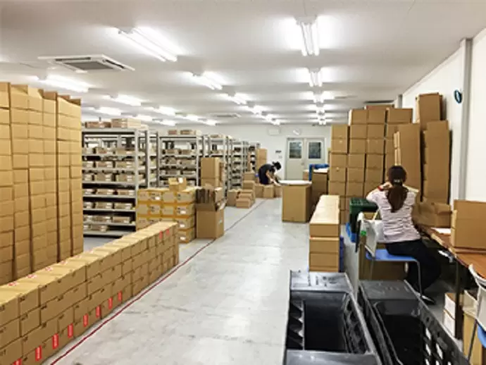 自社で商品をしっかり管理しております。