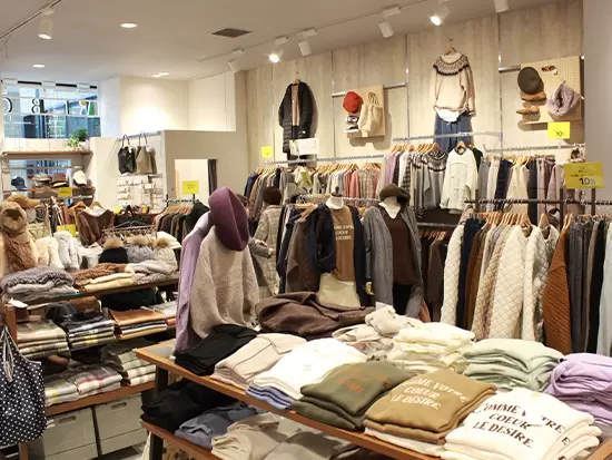 売り場の提案を通してアイデアをカタチに！売上に貢献する面白さも魅力です。