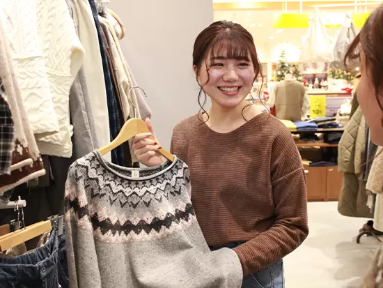 時間単位で取得できる有給休暇や、取得実績のある産育休など女性が活躍できる環境です。