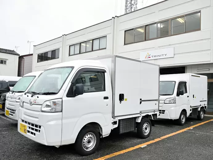 冷凍・冷蔵車150台体制をはじめ、徹底した安全管理を実現できる設備が充実しています。