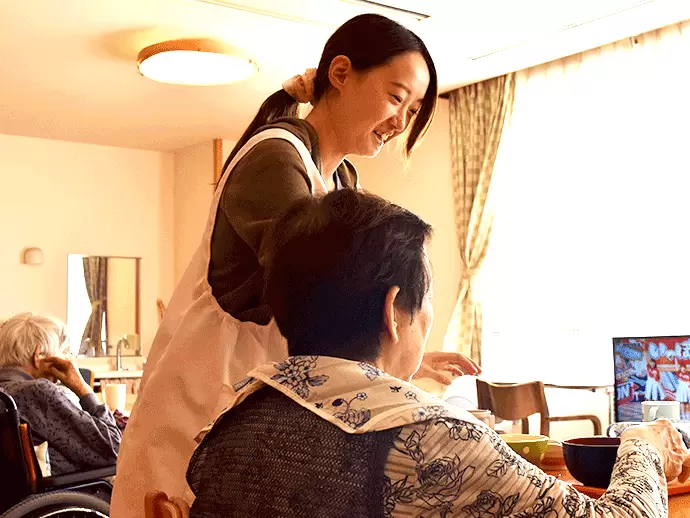 笑顔で対応することで、利用者様も自然と笑顔になれます。