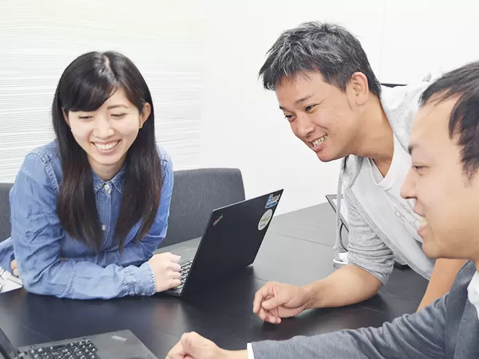 社内には個性的なメンバーが多数在籍。女性も活躍しやすい環境です！