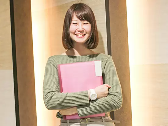 入社後からマンツーマンで研修・教育を実施。他部署社員とも一緒に仕事を進めるので、対人スキルもUP◎