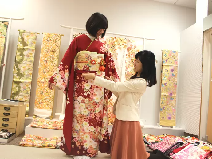 「振袖が好き」という気持ちがあれば応募条件クリア! 年齢も問いません。