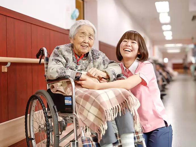 毎日笑顔で過ごすことを心掛けて、ご利用者様と接しています。