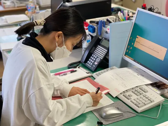 仕事は先輩に教わりながら一つひとつ覚えていけば大丈夫
