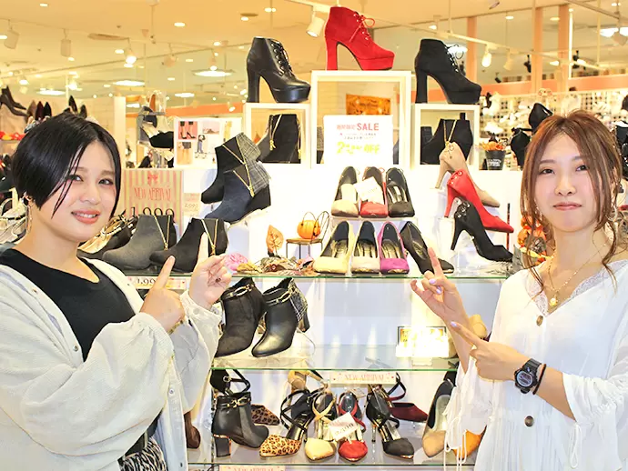 ファッション好きな女性が多く集まる当社は、平均年齢26歳のエネルギッシュな会社です！